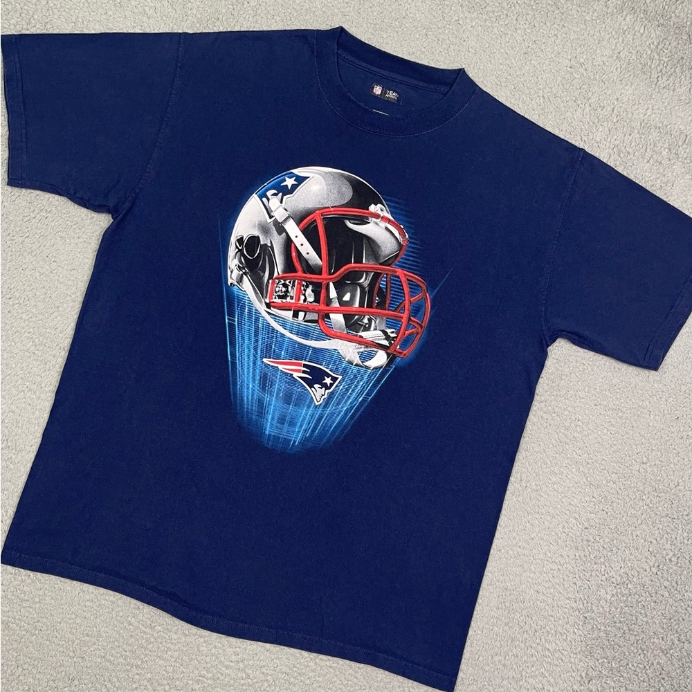 New England Patriots‎ helmet T-shirt